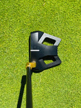Load image into Gallery viewer, (Re-stock) Scotty Cameron 2026 Phantom 9.2R Black & Gold Refinished Putter