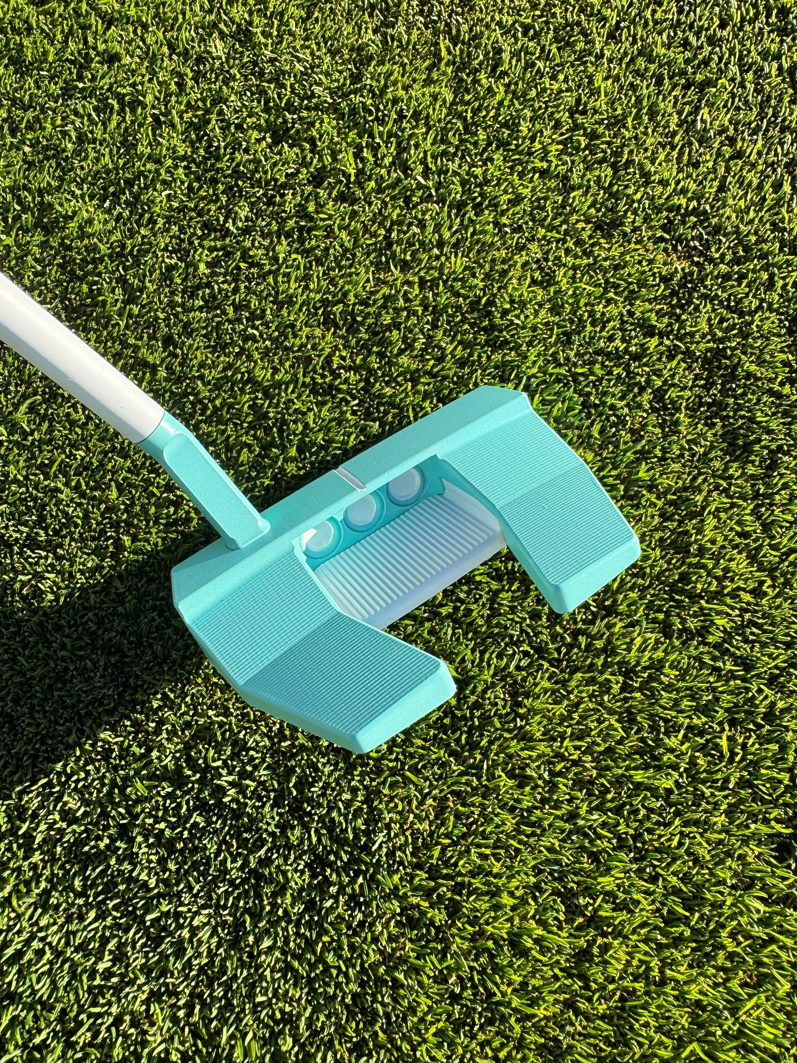 Scotty Cameron 2022 Phantom 5.5 Tiffany Blue & White Refinished Putter