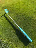 Cargar la imagen en la vista de la galería, Scotty Cameron 2022 Phantom 5.5 Tiffany Blue & White Refinished Putter
