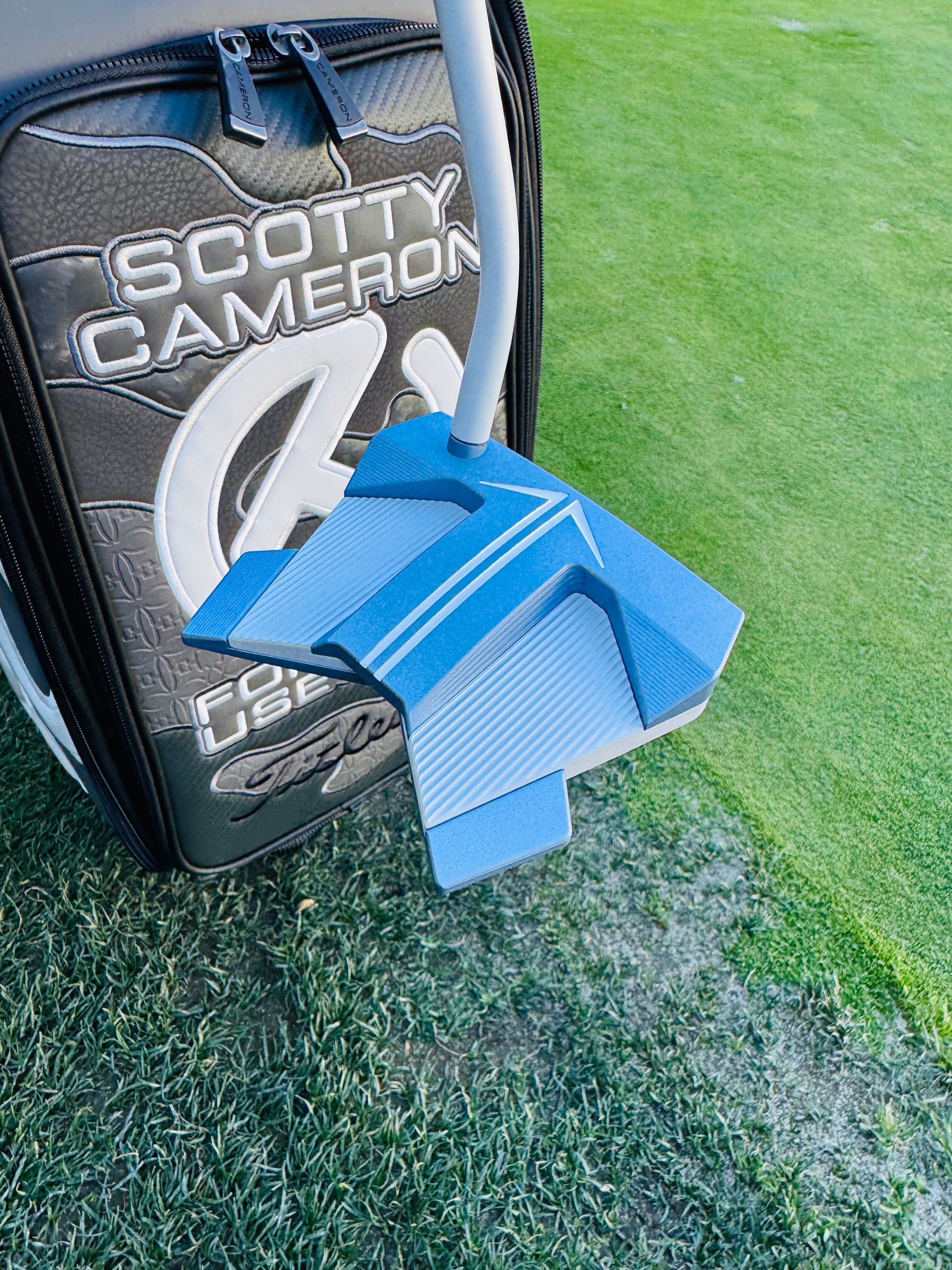 (New) Scotty Cameron 2025 Phantom 11.5 Polar Blue & White Refinished Putter