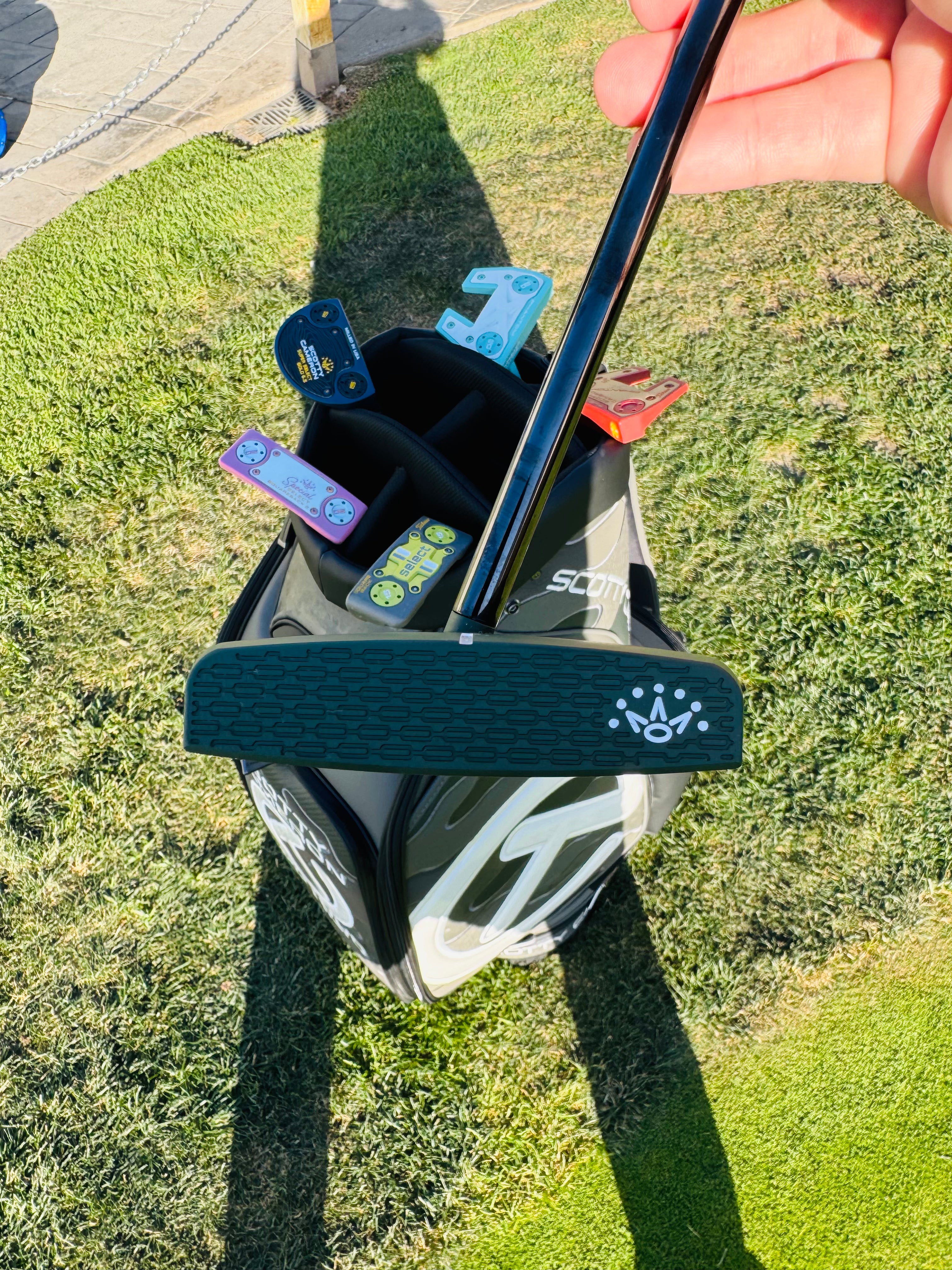 (New) Scotty Cameron 2025 Phantom 11R OC Dark Green & Black Refinished Putter