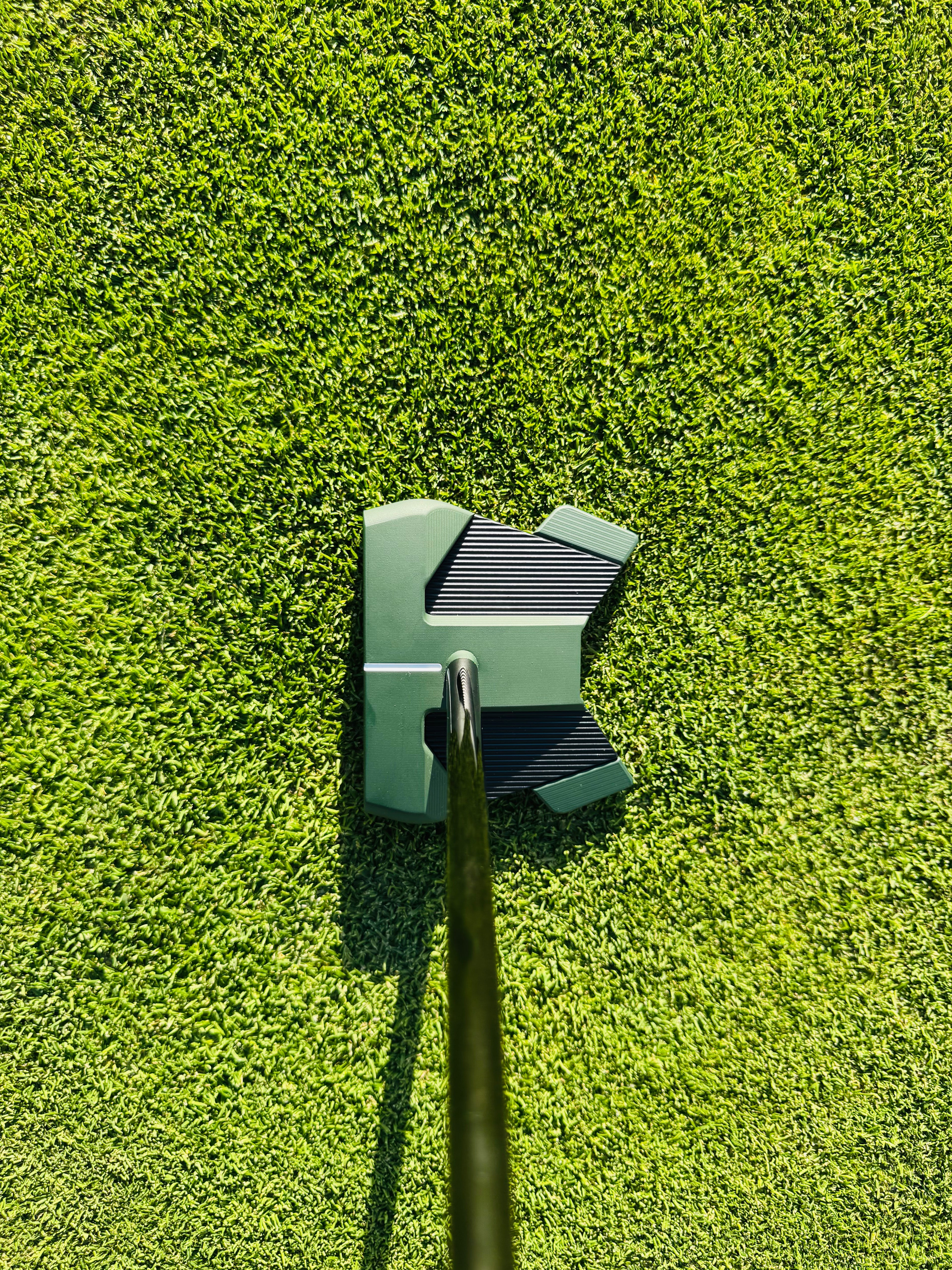 (New) Scotty Cameron 2025 Phantom 11R OC Dark Green & Black Refinished Putter