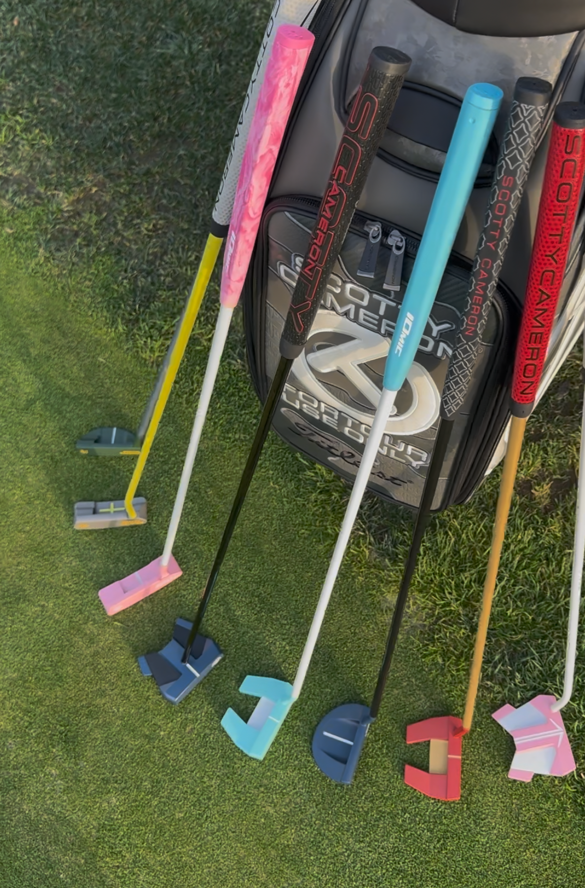 (New) Scotty Cameron 2025 Phantom 11R OC | Navy & Black Cerakote Custom